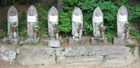 statues de pierre